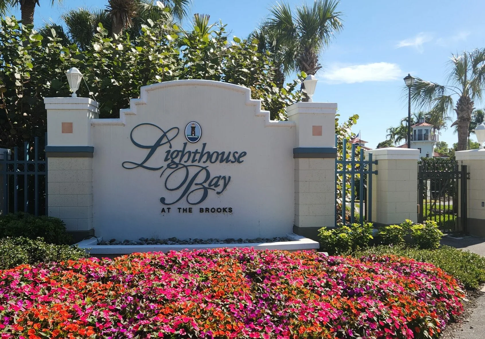 Entrance monument for Lighthouse Bay at The Brooks, Estero (official association).