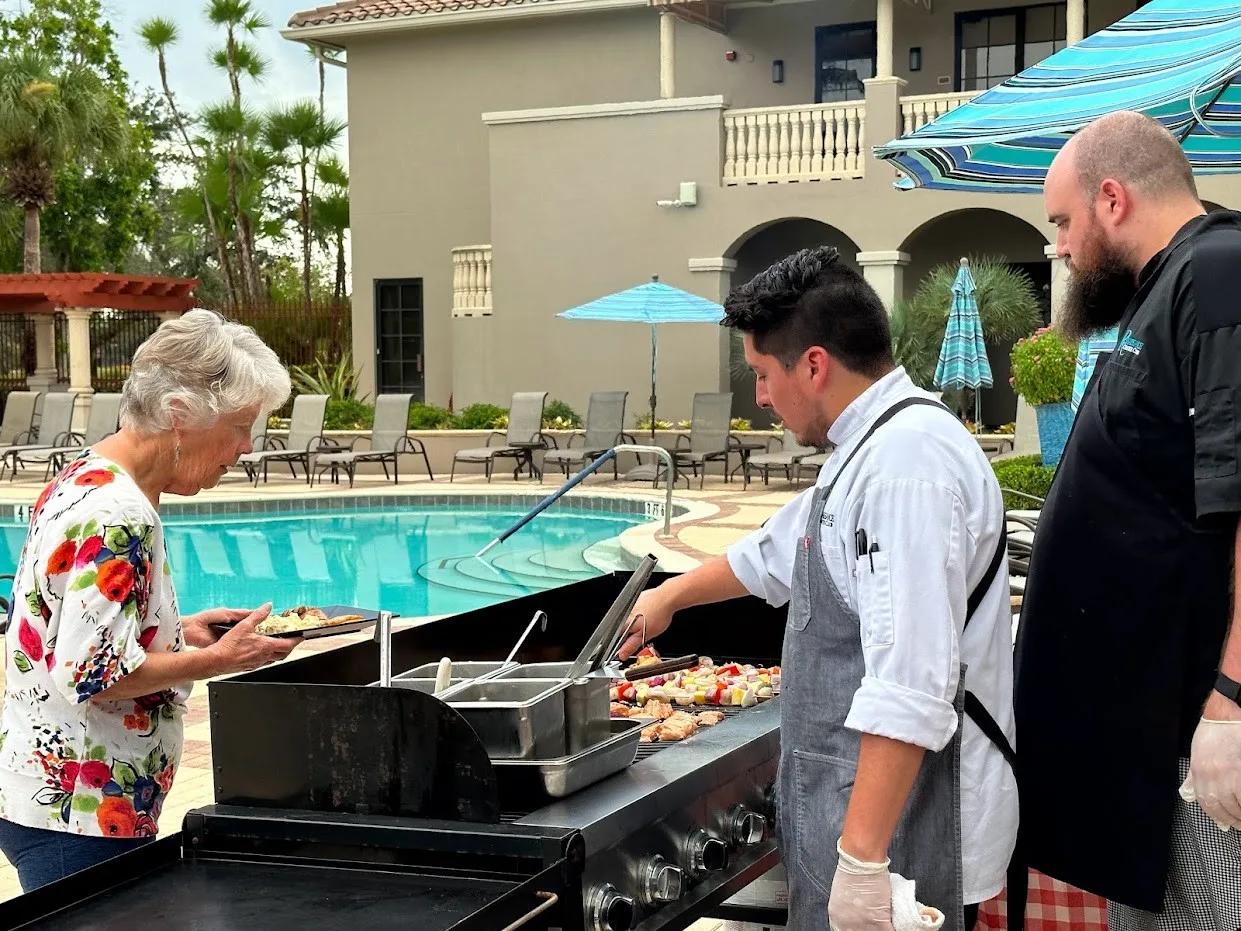 Poolside outdoor grilling amenity at Palmira Golf and Country Club (official).