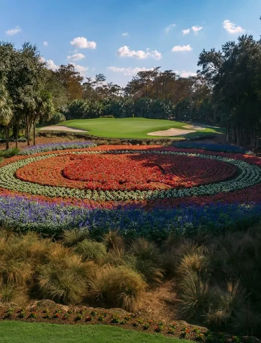 Quail West amenity / club imagery (official ClubEssential site).