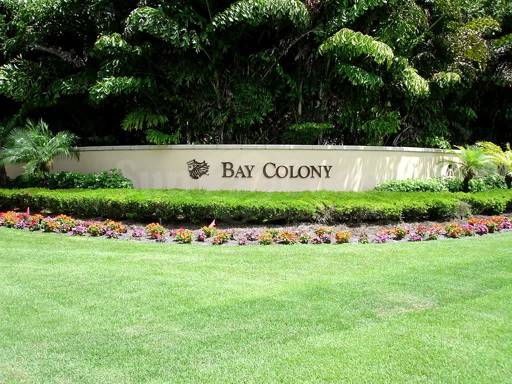 Bay Colony entrance monument