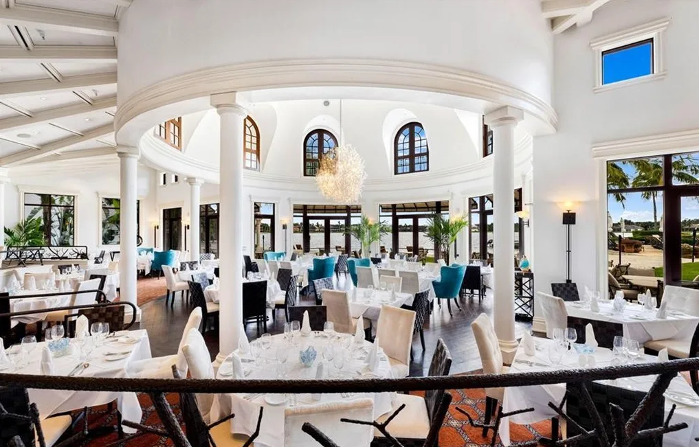 Miromar Lakes rotunda dining room
