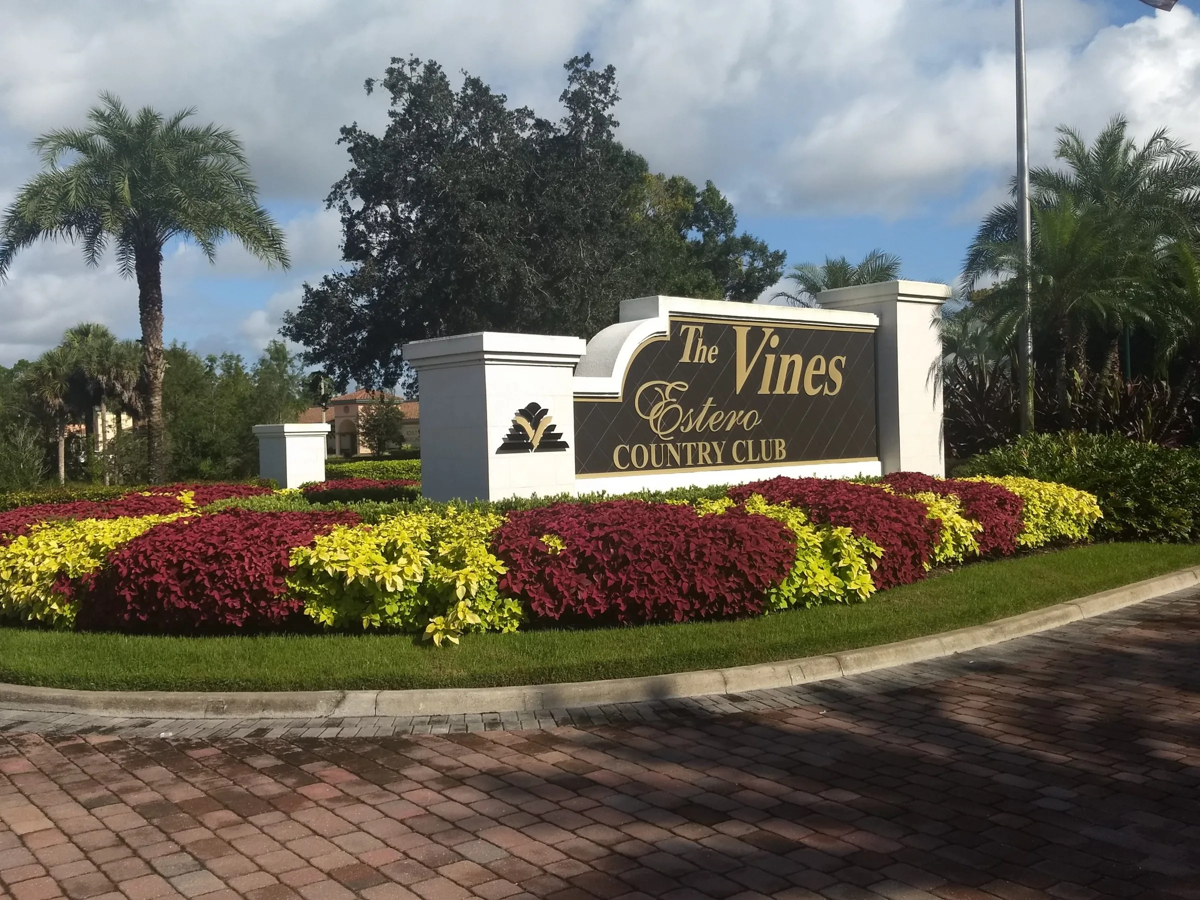 Entrance monument for The Vines Estero Country Club (official community association).