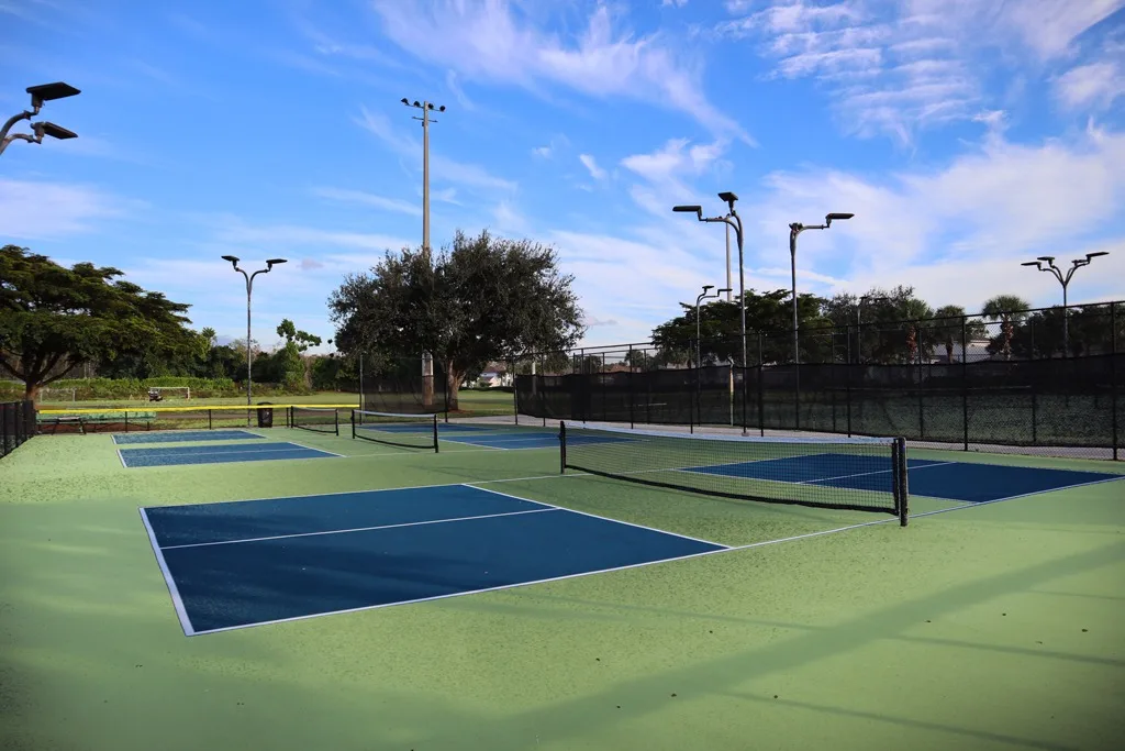 Pickleball courts at the Stoneybrook sports complex, Estero (official HOA site).