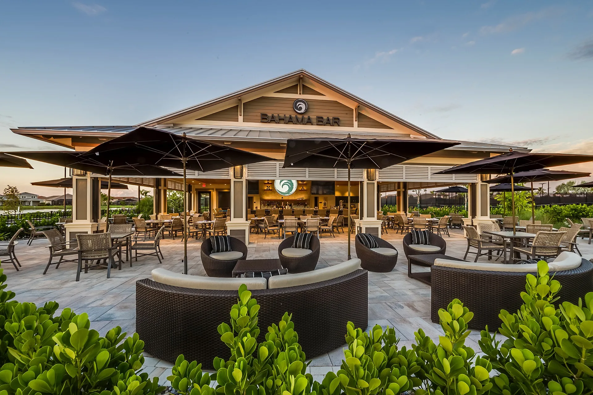 Bahama Bar outdoor lounge at Esplanade by the Islands, Naples (official lifestyle site).