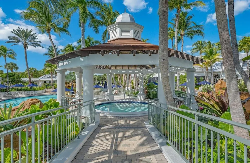 Fiddler's Creek gazebo and spa