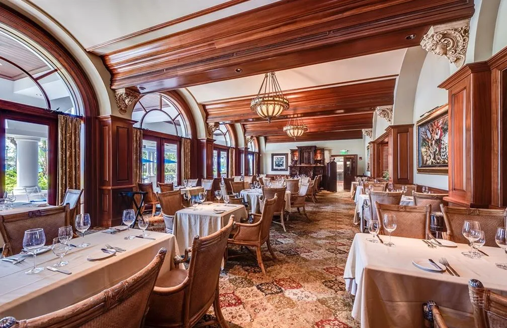 Fiddler's Creek club dining room