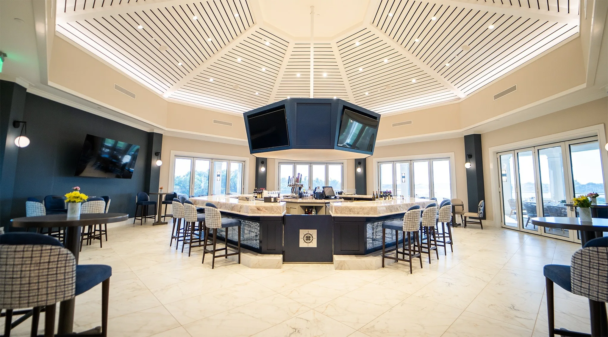 Sunset Lounge bar at Windstar on Naples Bay (official club site).