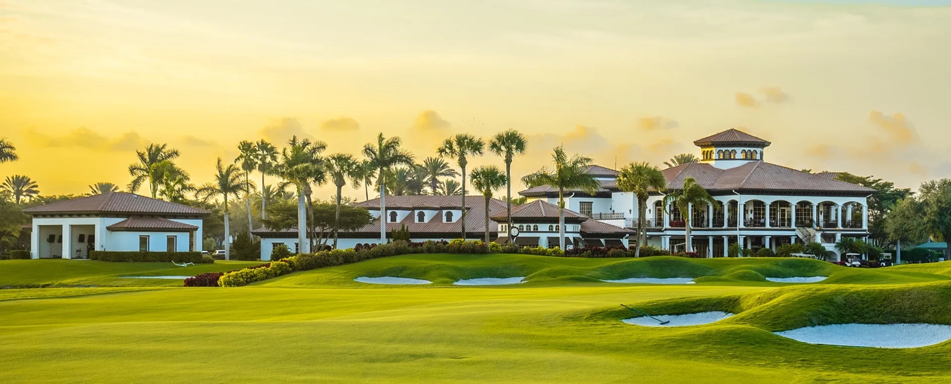 Clubhouse and golf course at golden hour, Renaissance, Fort Myers (official club site).