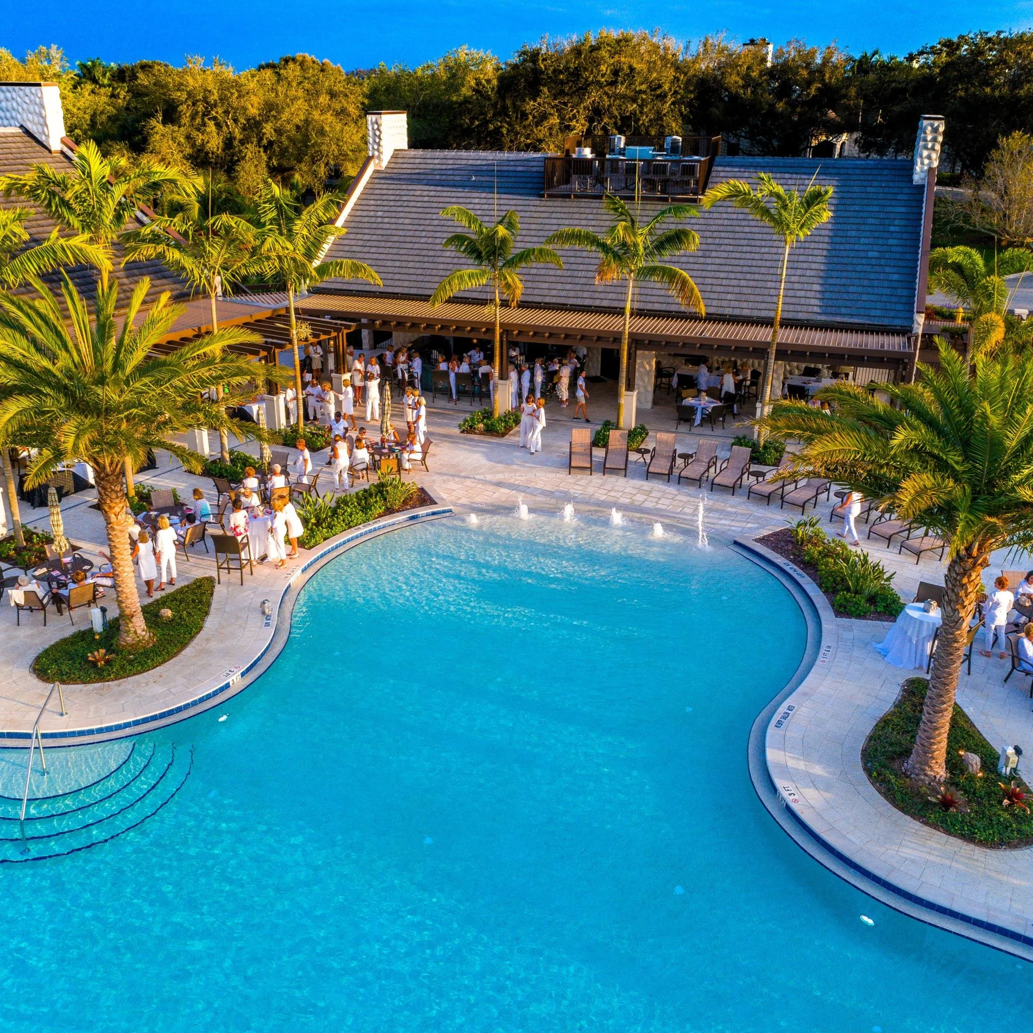 Resort-style pool amenity at Fiddlesticks Country Club (official club site).