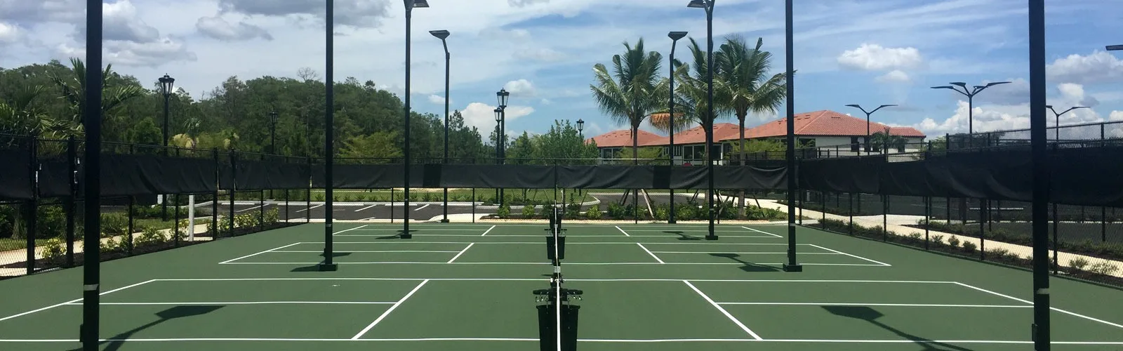 Lighted tennis and pickleball courts at Arborwood Preserve, Fort Myers (official lifestyle site).