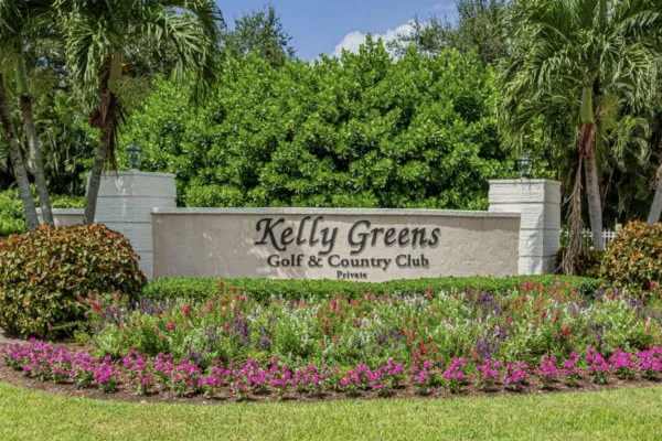 Kelly Greens entrance monument