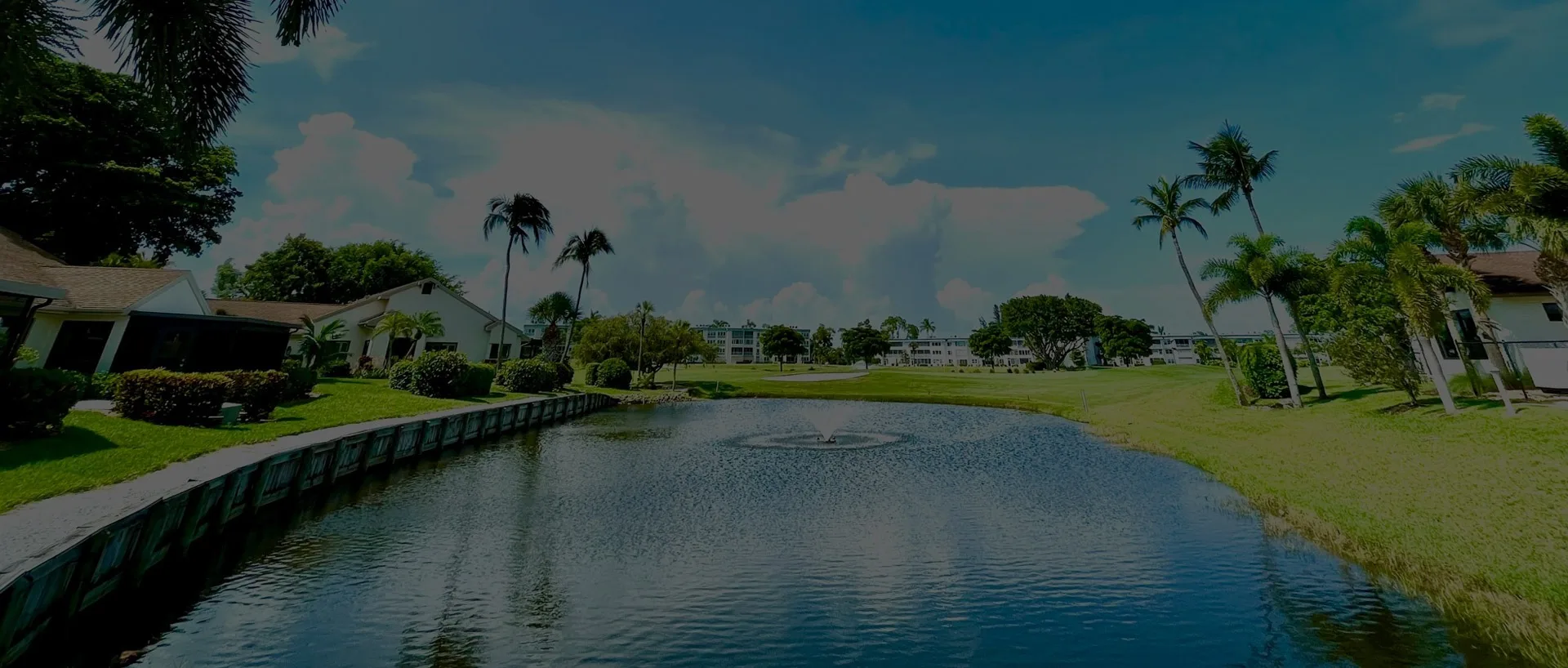 Lakeside view at Seven Lakes Golf and Tennis Community, Fort Myers (official association site).