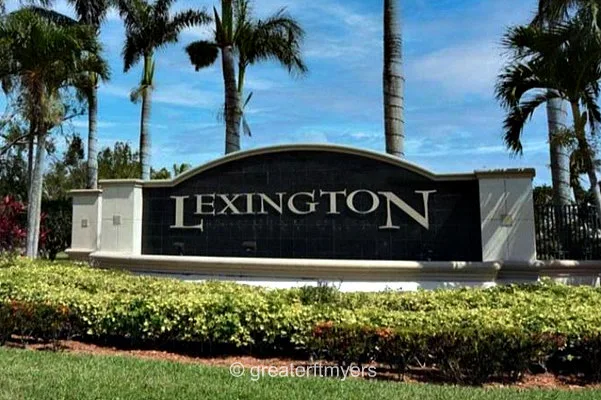 Lexington Country Club entrance monument